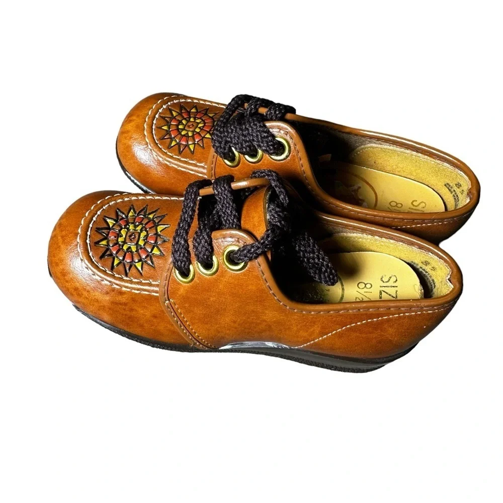 Robinson Crusoe Vintage Toddler Leather Dress Shoes Medallion Etch Size 8.5